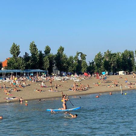 Apartman Diana Sremska Mitrovica Esterno foto